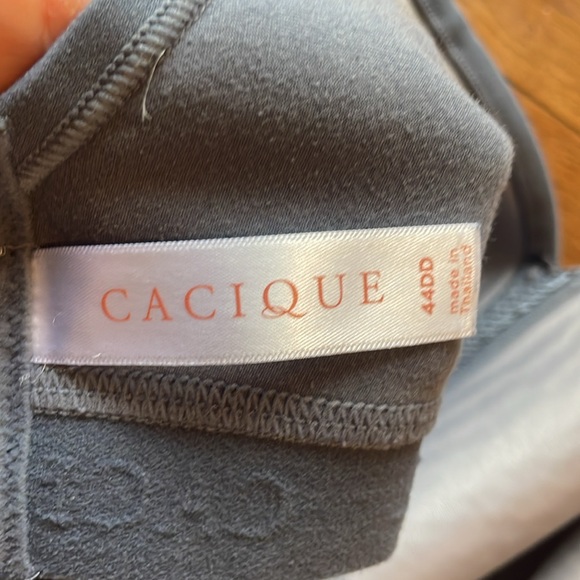 CACIQUE bundle of 2 bras - lightly lined, no wire size 44DD - Picture 11 of 12
